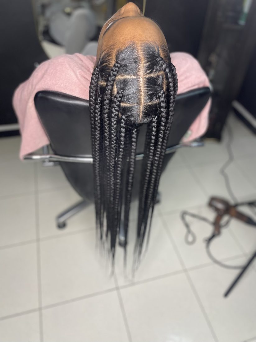 Tranças feitas na Pente Black